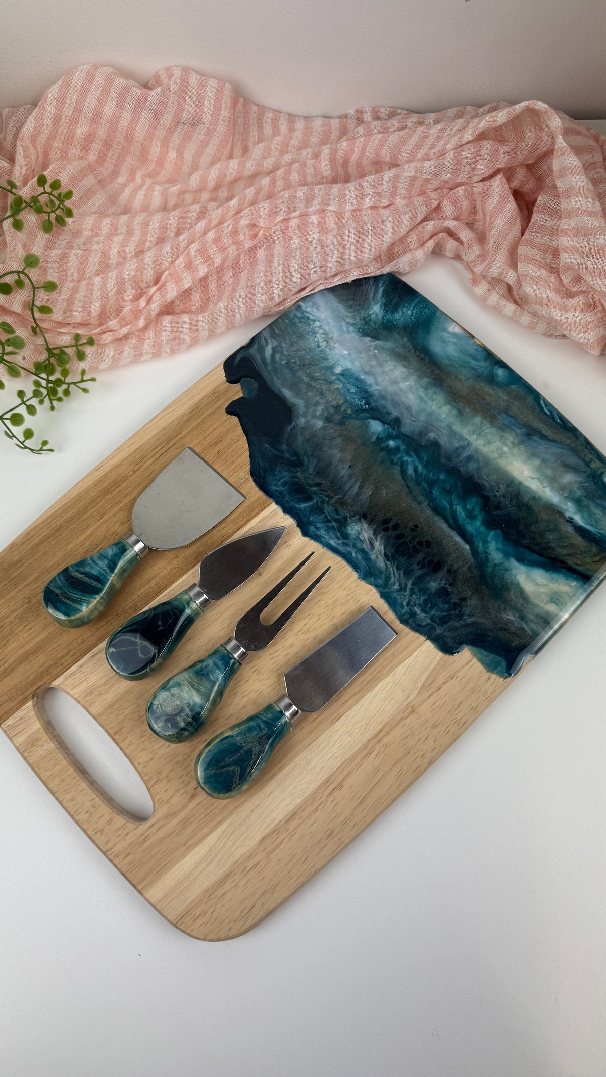 Resin Cheese Board & Knife Set | Stormy Seas & Gold | NZ Made
